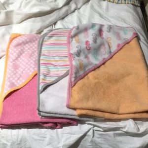 Microfiber bundle of 3 infant hooded towels